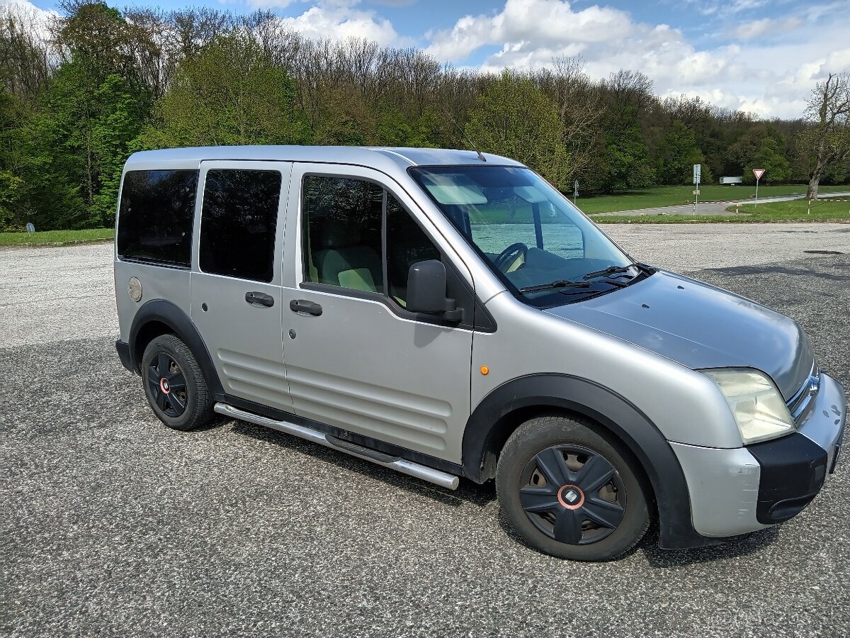Rozpredám Ford Tourneo Connect - 2
