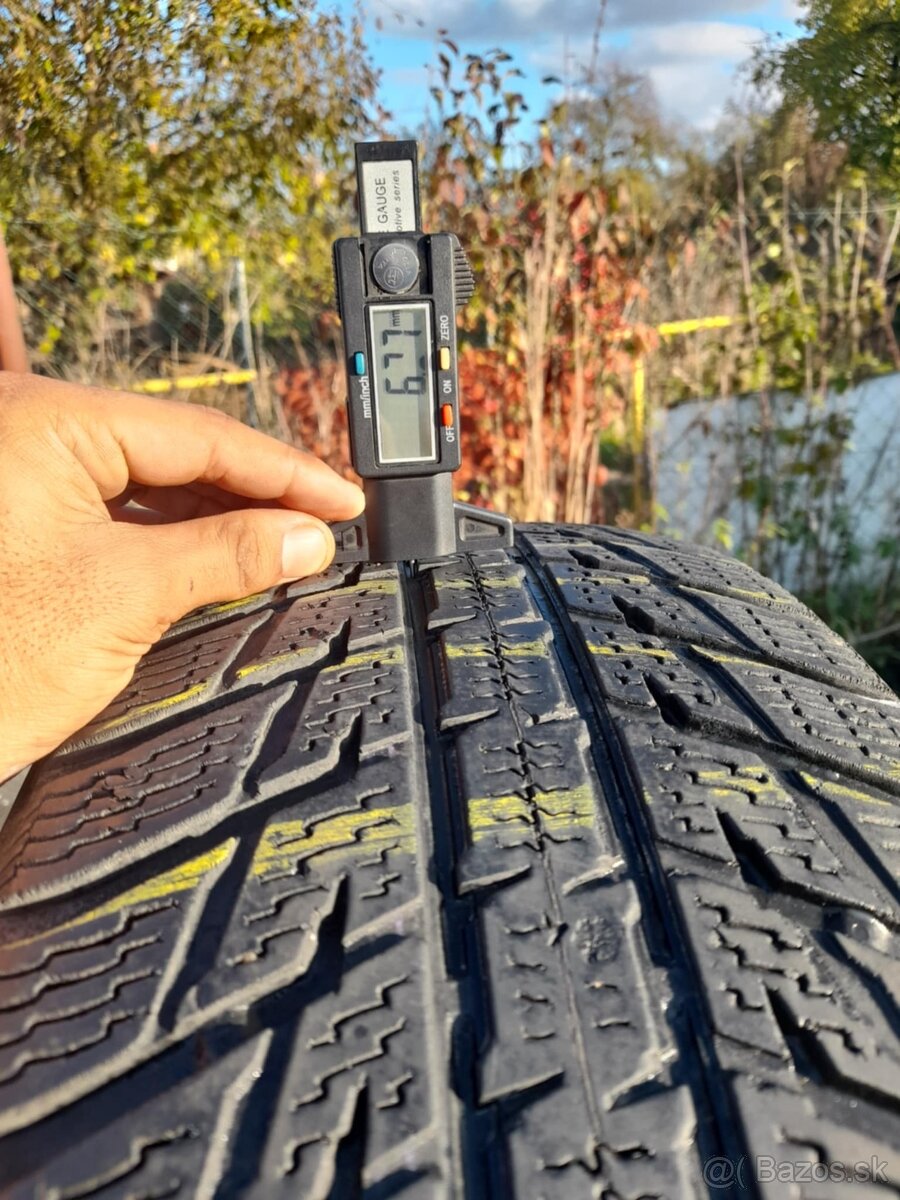 Mam na predaj zimné pneumatiky 235/65r17 - 2