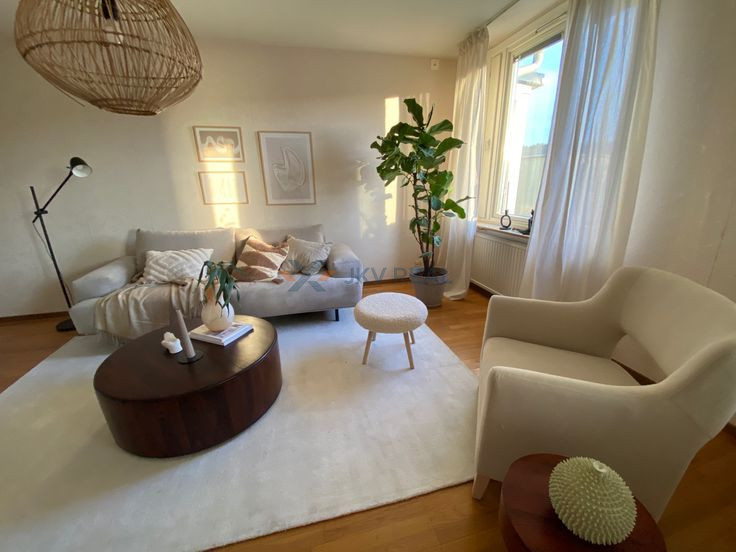 Na predaj priestranný 3-izbový byt vo vyhľadávanej tichej ča - 2