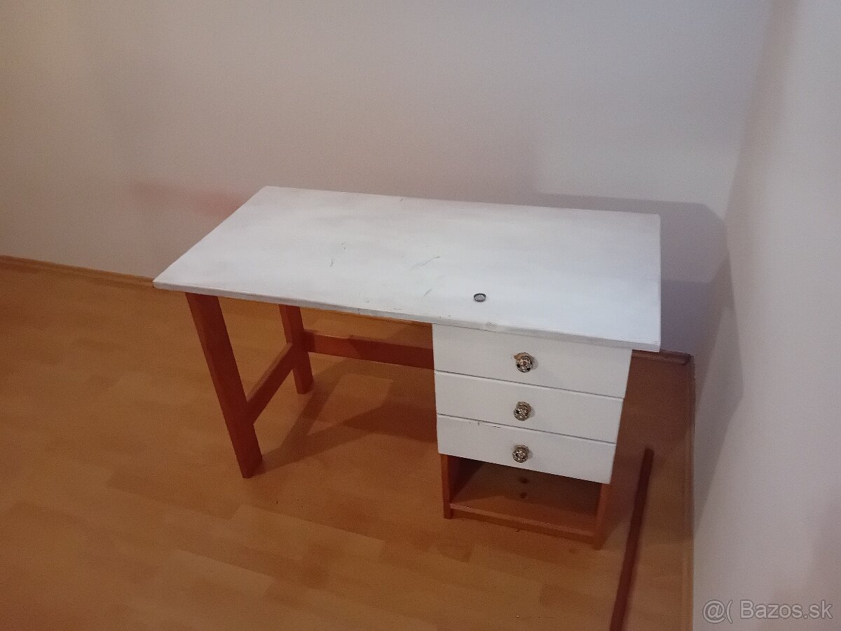 Pisaci stol - 2