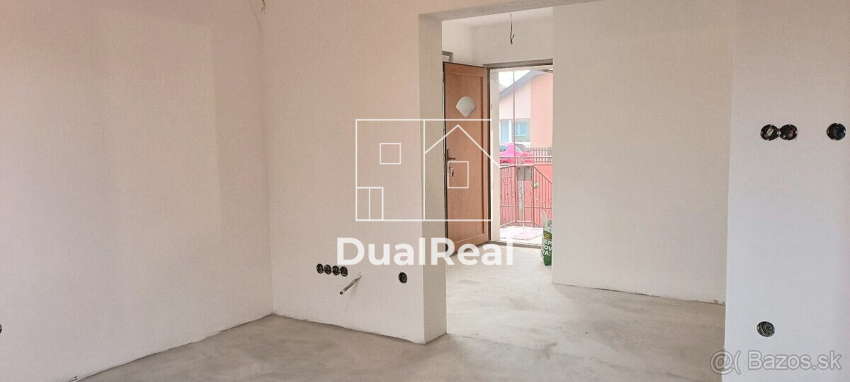 Na predaj rodinný dom - Šurany (holodom - 112m2) - 2