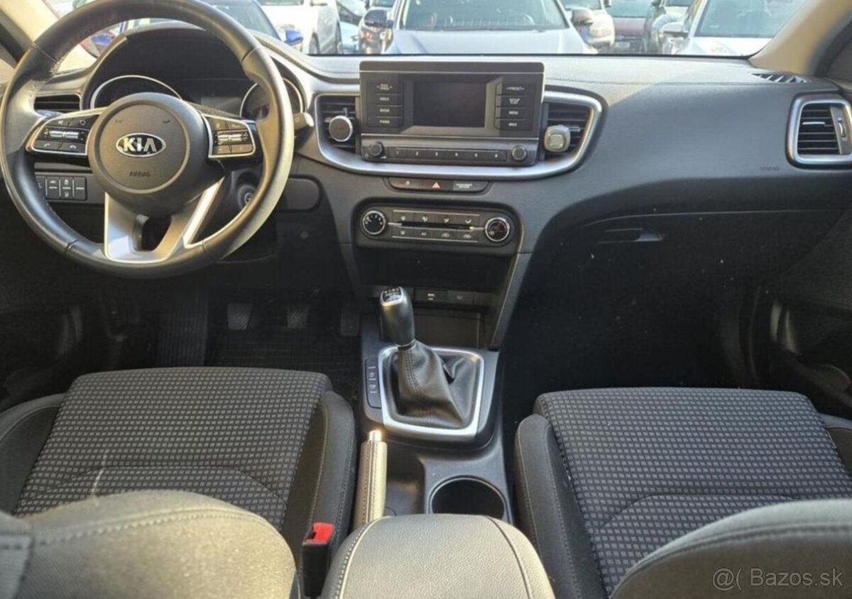 Kia Cee´d 1.0-NÍZKÉ KM-KLIMA-SENZORY - 2