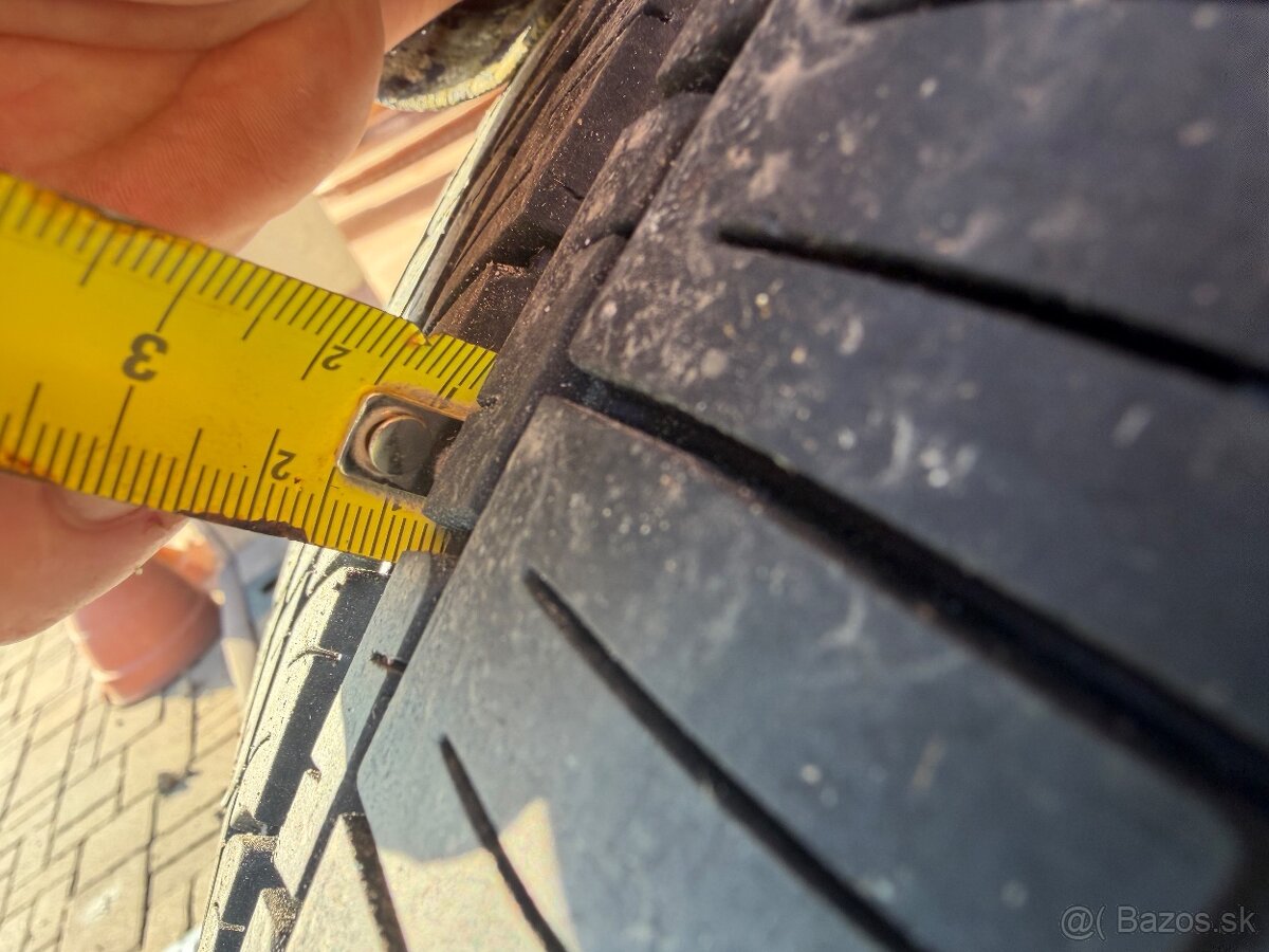 Predám pneumatiky Michelin MXV4 Plus 235/65 R17 - 2