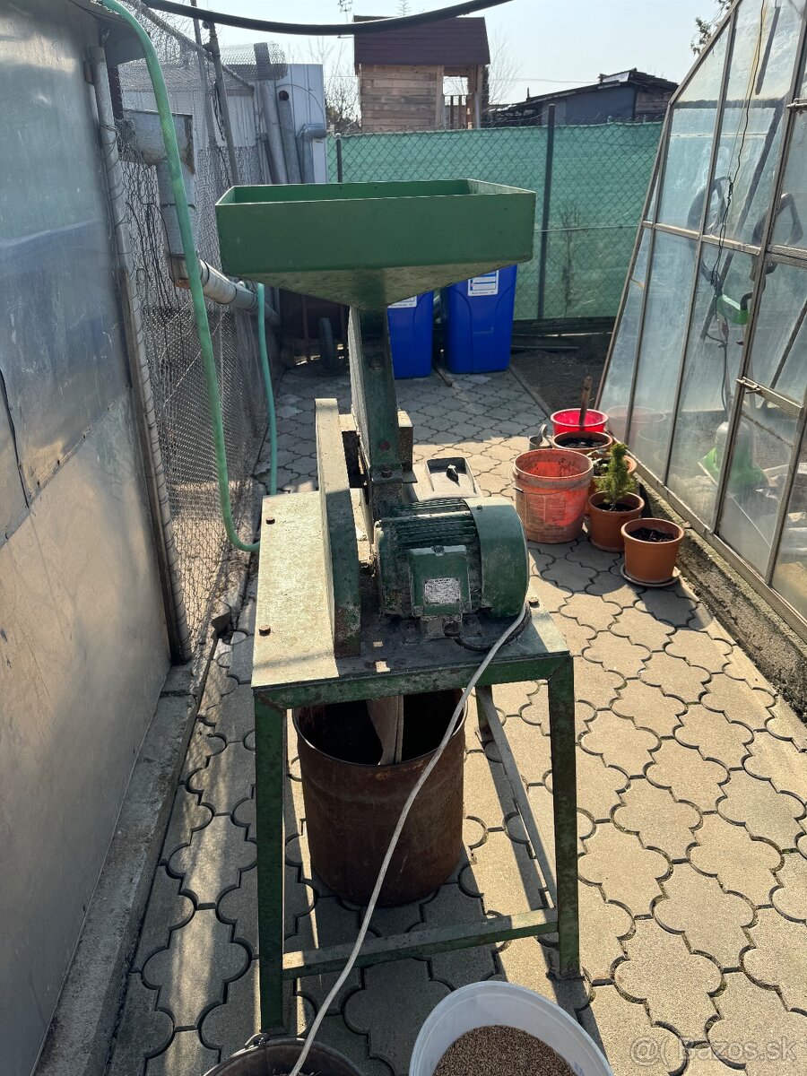 šrotovník na obilie - 2