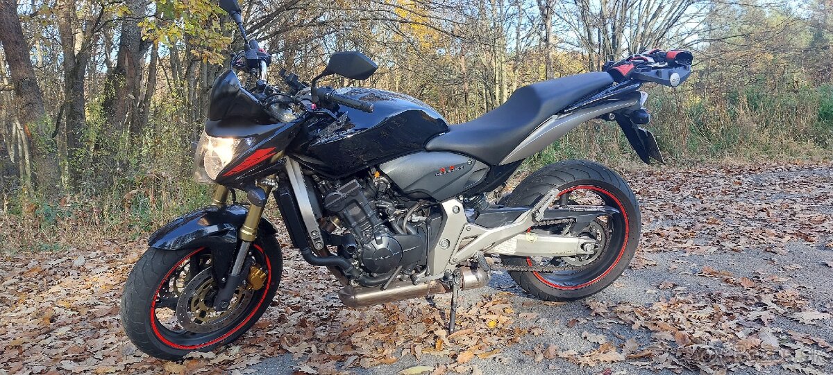 Honda hornet - 2