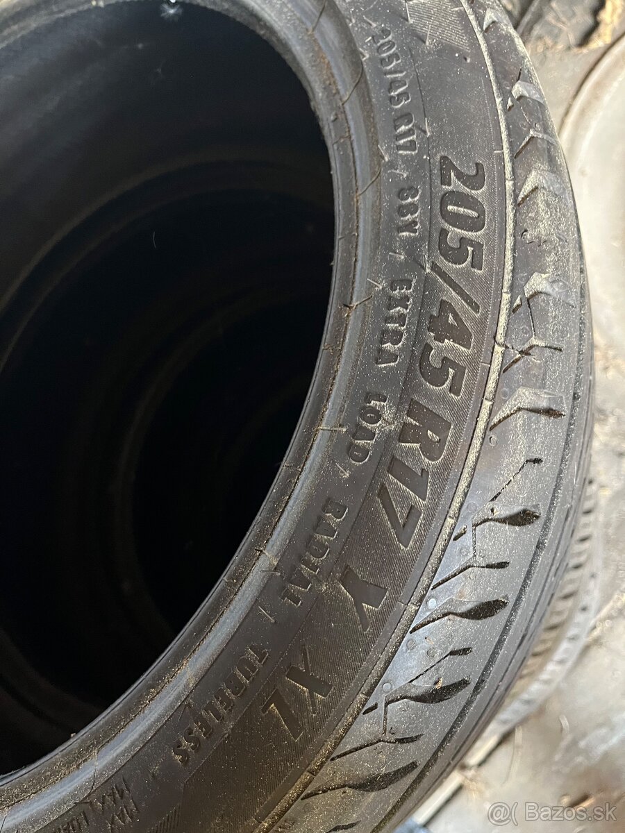 Matador 205/45/17 - 2