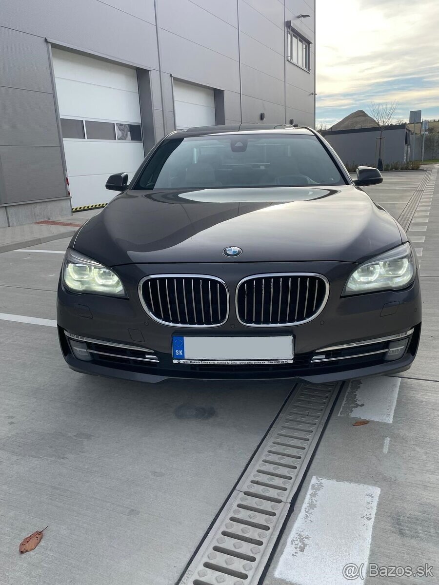 BMW Rad 7 740Xd F01 X-drive Facelift - 2