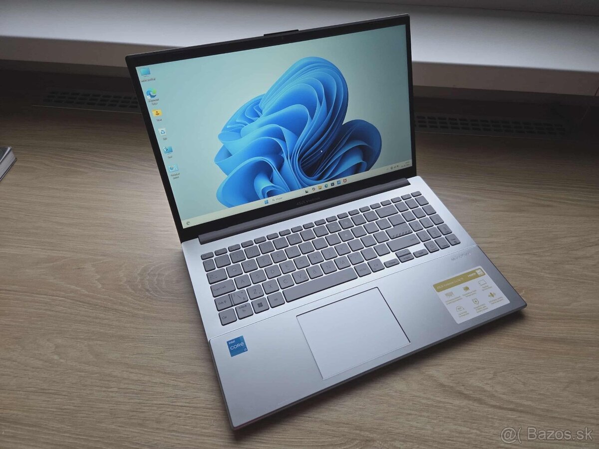 ASUS VivoBook Go 15 E1504 i3-N305,15.6 FHD,8GB/512GB,zaruka - 2