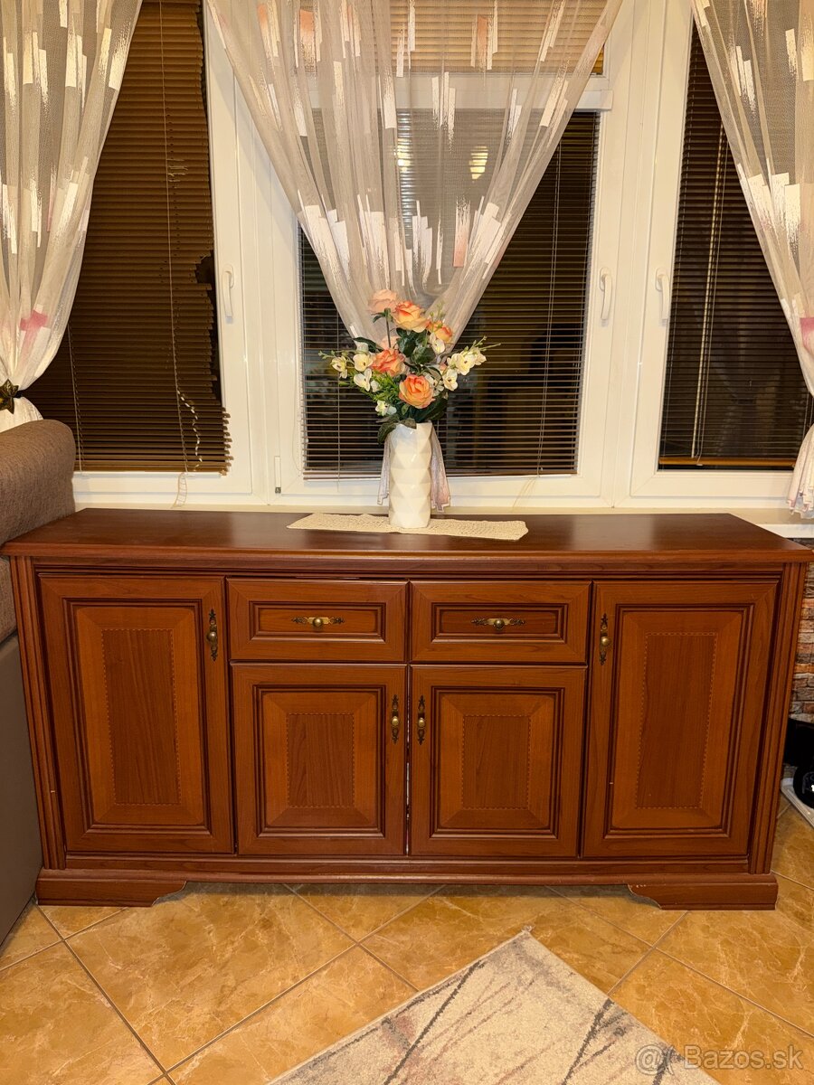 Predám mahagónovú komodu - 2