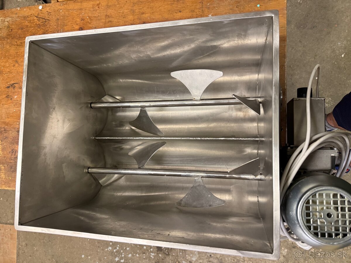 Miešačka na mäso - 2