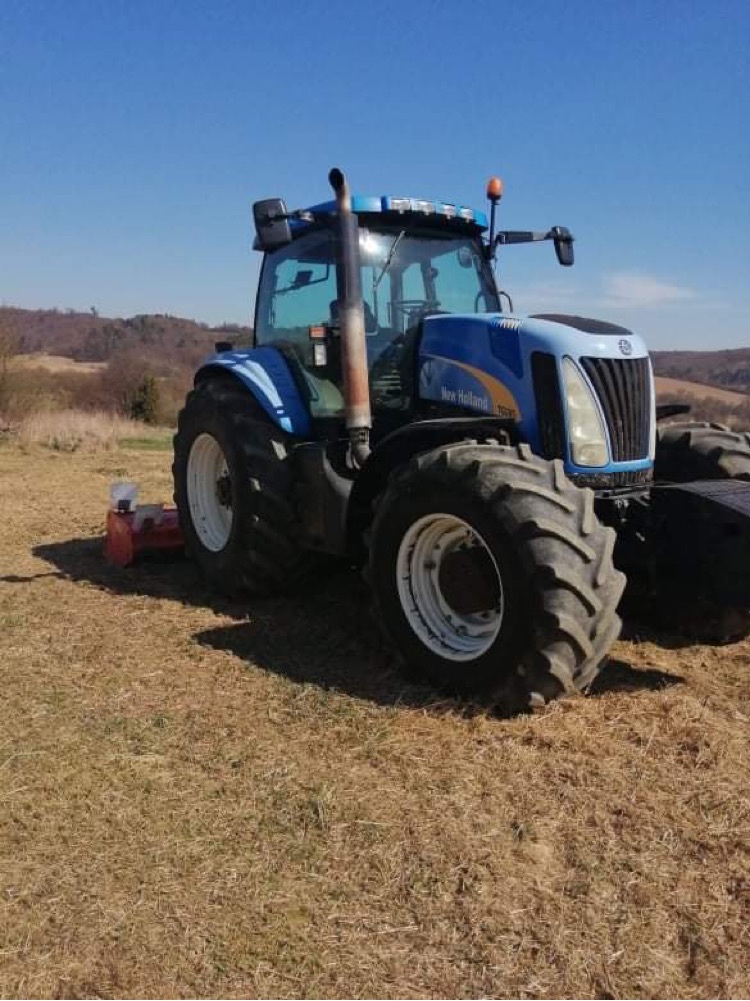 Predám traktor New Holland tg 285 - 2