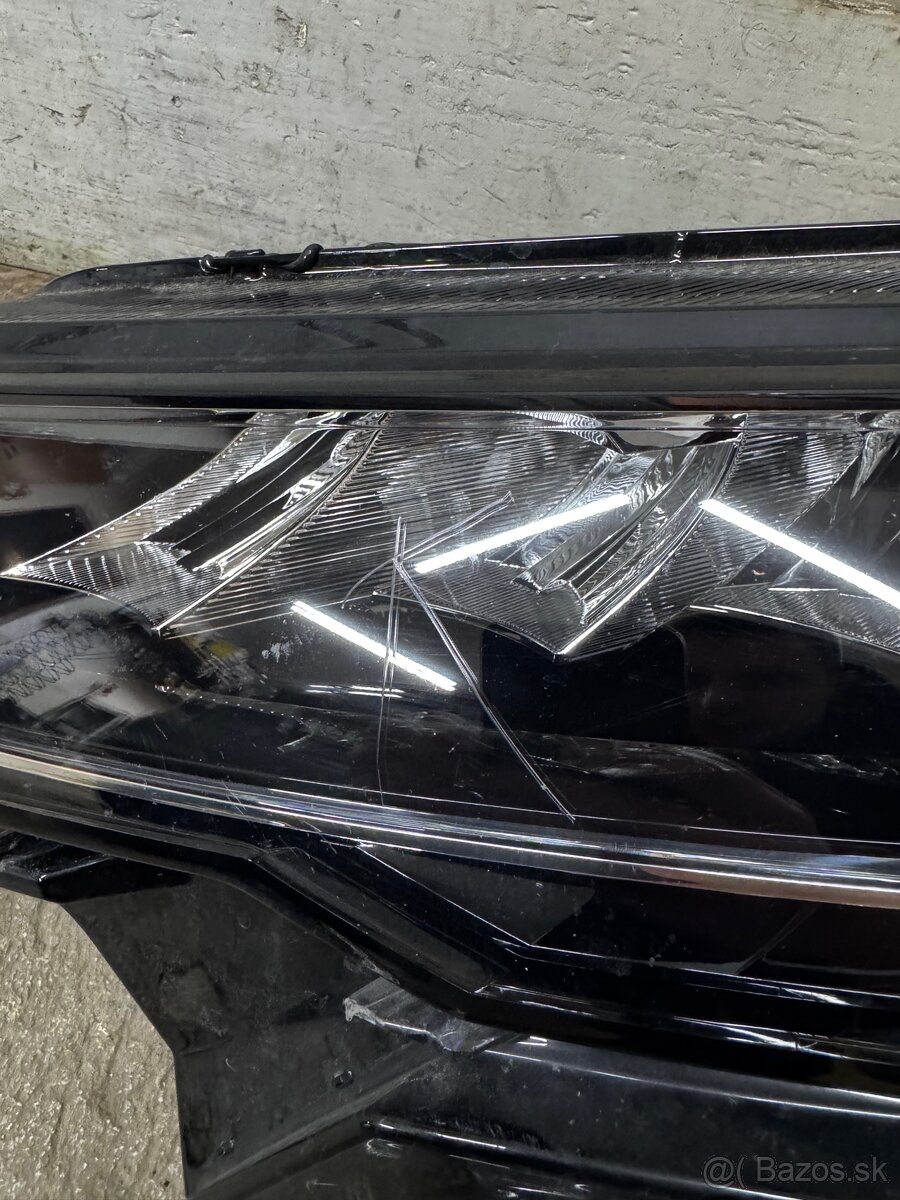 ✅Škoda Karoq lavé svetlo - 2