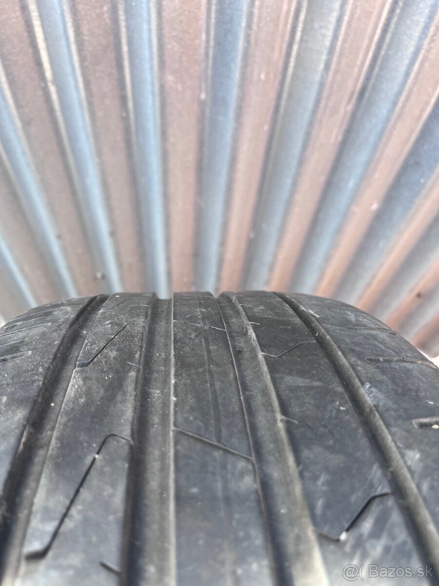Letné pneu 215/50/18 Hankook/Falken - 2