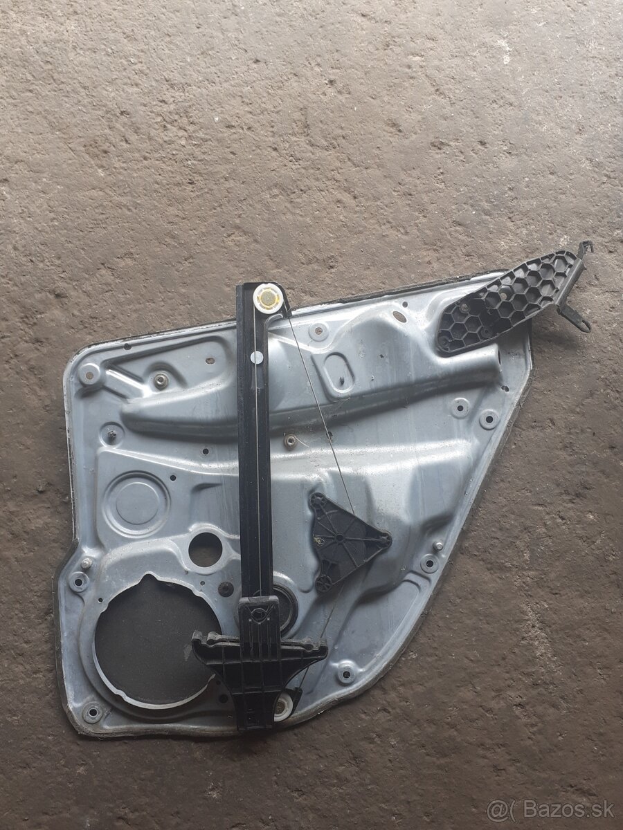 Golf 4 eletricke stahovanie 1J4839755A - 2