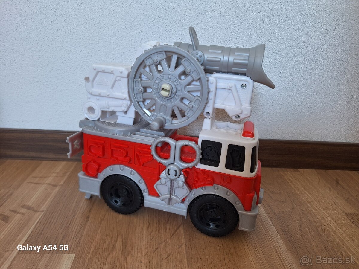 Play-Doh hasičské auto - 2