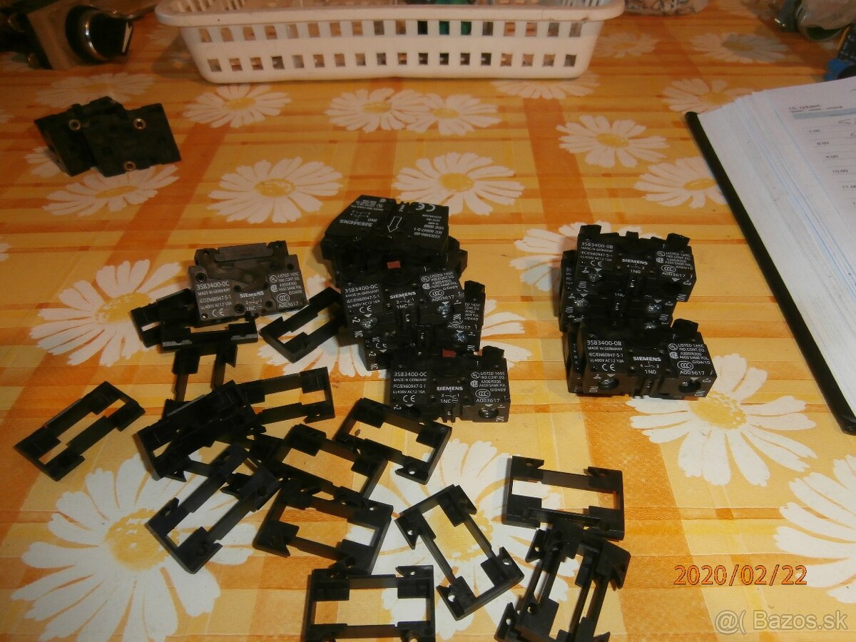 Spinacie jednotky 3SB3400-4druhy. - 2