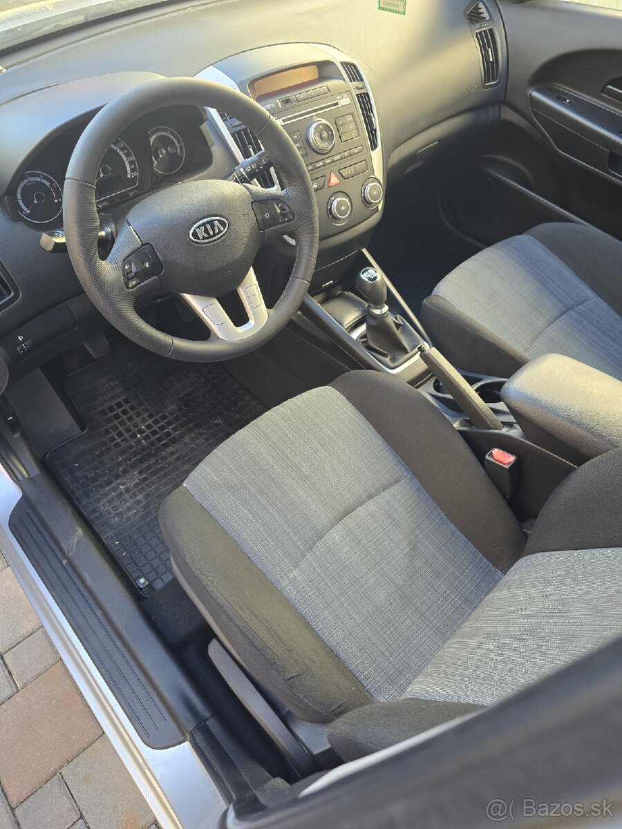 Kia Ceed 1.6 Crdi - 2