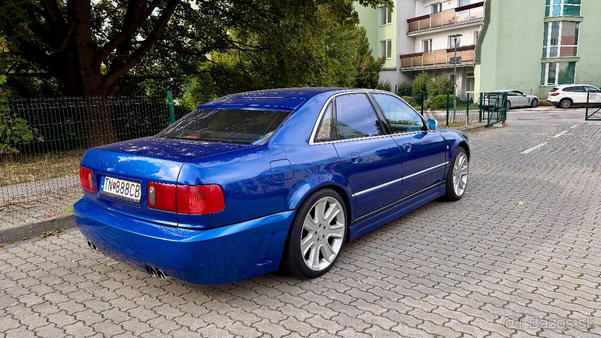 Audi A8 4,2i - 2