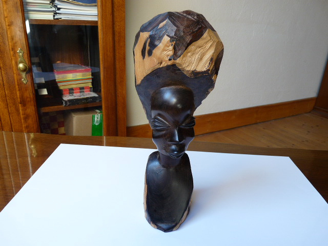 africké ľudové umenie – drevené artefakty 1 - 2