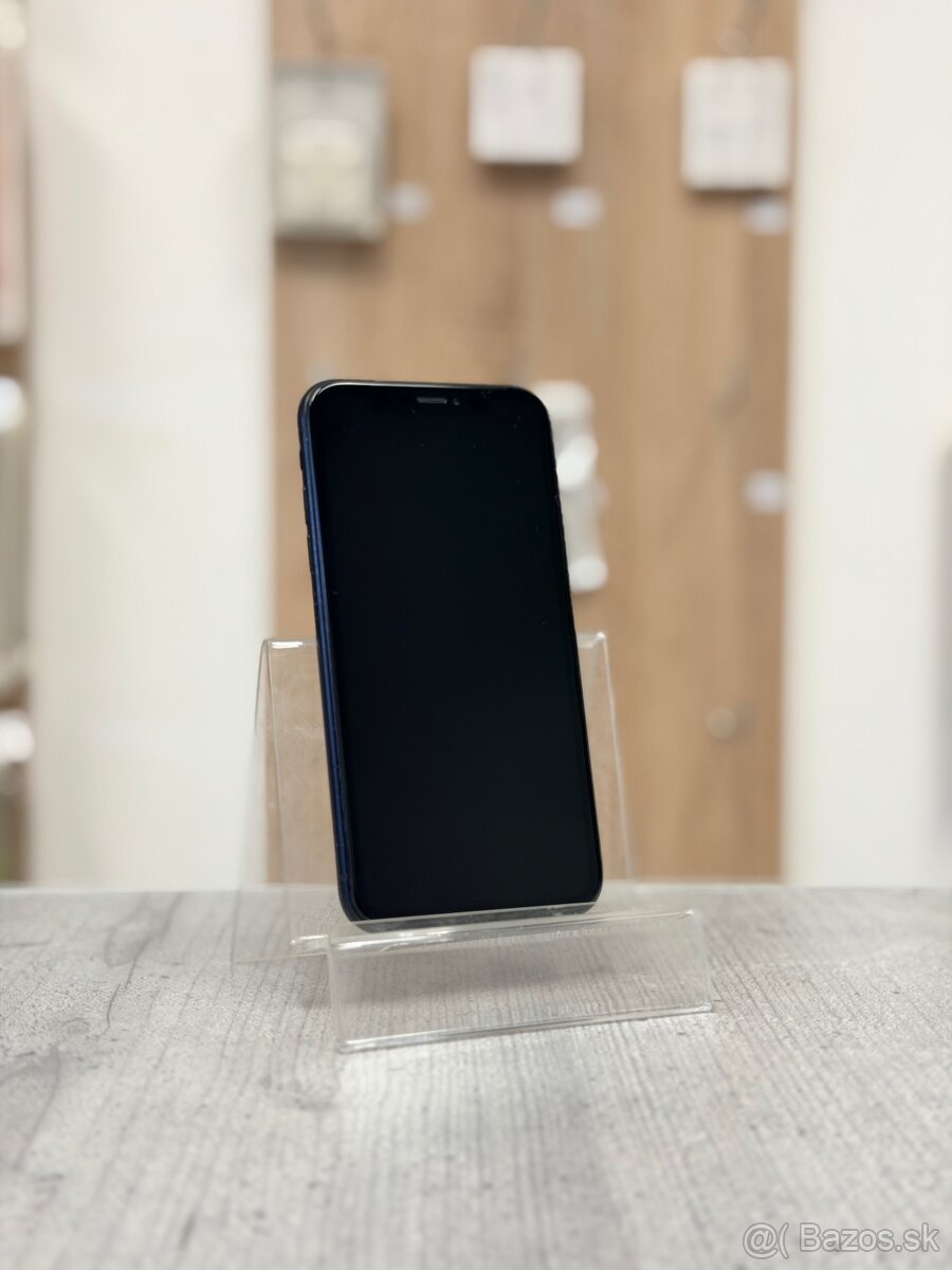 Apple iPhone XR 64GB Black - 2