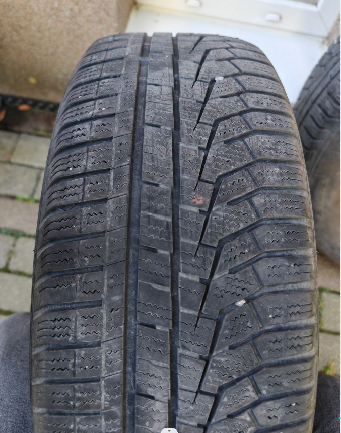 zimne pneumatiky 225 60 r17 Hankook - 2