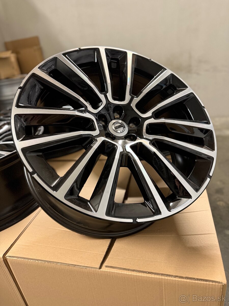 Nepoužité hliníkové disky 5x108 R22 Volvo XC90 2025 - 2