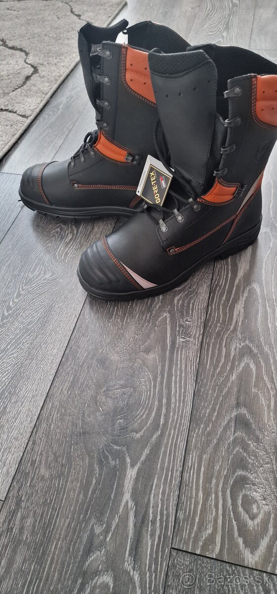 pilčícke topánky 46 - 2