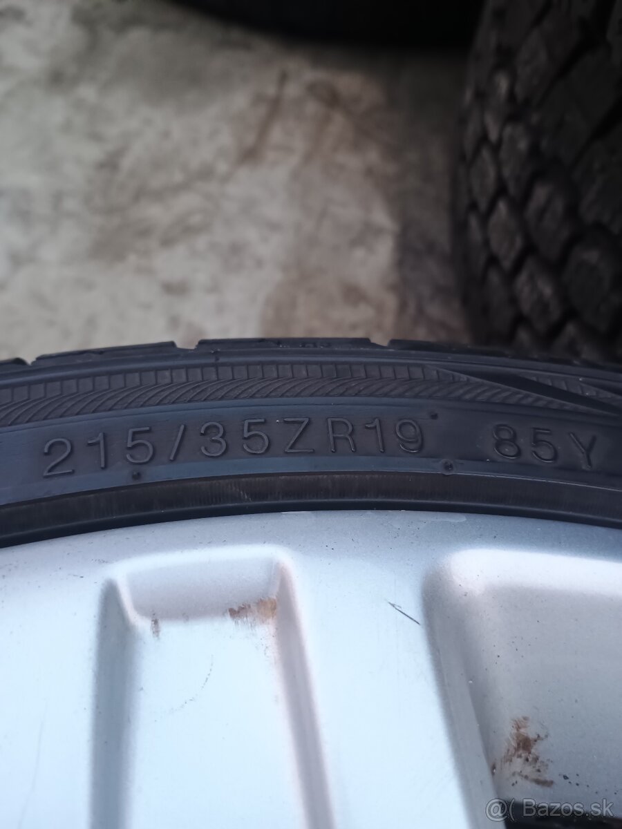 215/35 R19 letné pneu - 2