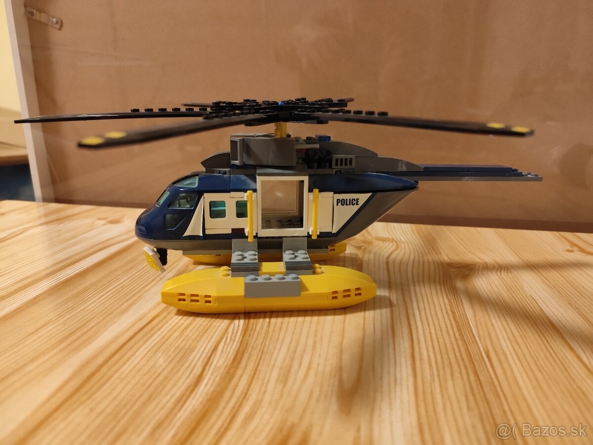 Lego vrtulnik policajný - 2