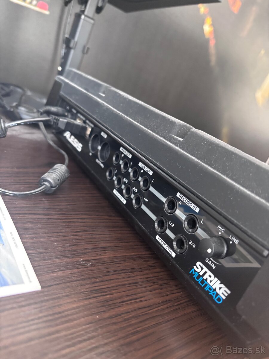 Alesis Strike MultiPad Elektronický bicí pad - 2