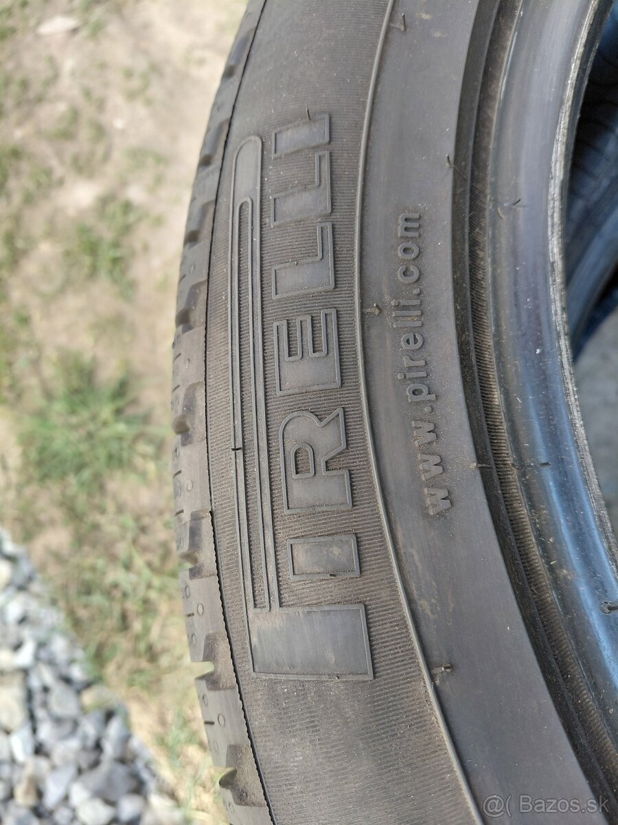 2x cerorocne Pirelli 235/50R19 - 2