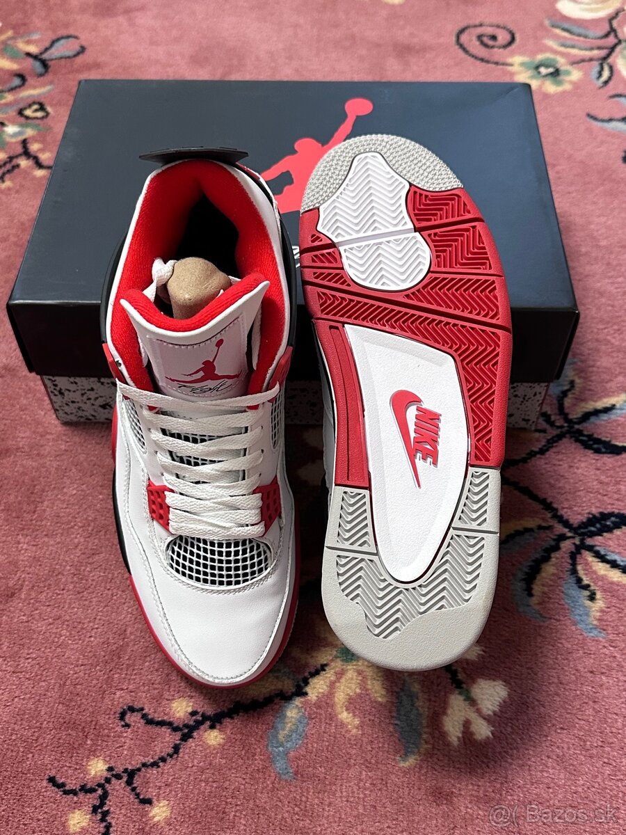 Air Jordan 4 - Fire Red - 2