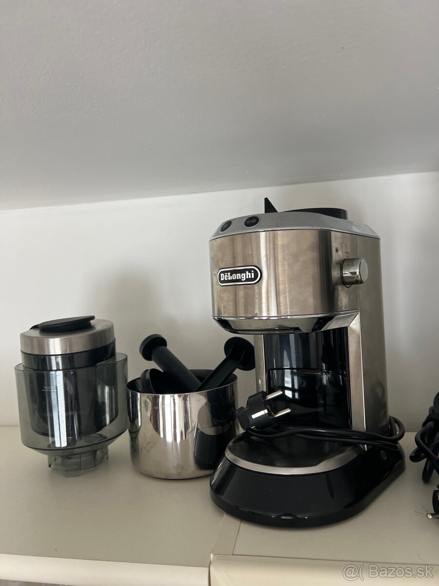 Kávovar DeLonghi Dedica - 2