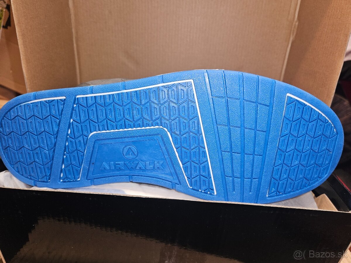 Airwalk - 2