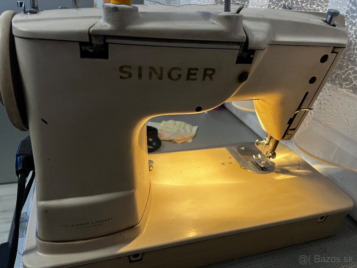 Šijací stroj Singer - 2