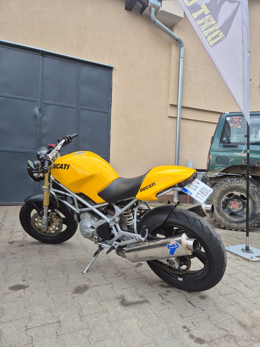 Ducati Monster 600 - 2