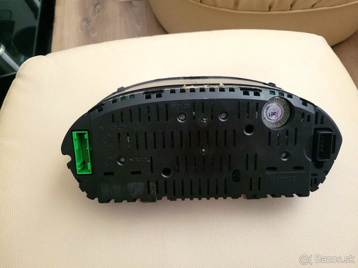 Predám budíky Škoda Fabia mk1 - 2