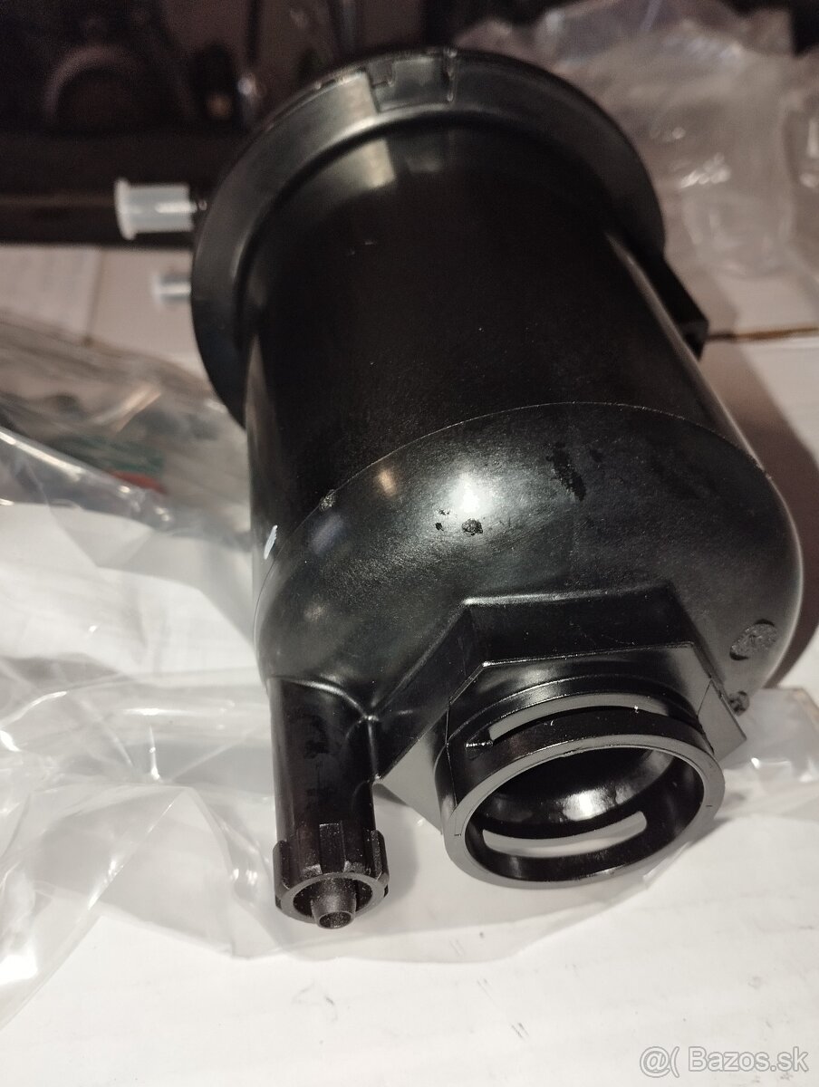 Predám palivový filter na IVECO 65C18 - 2