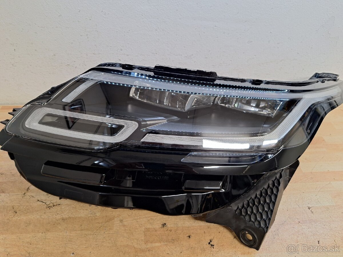 Range rover velar svetlo full led