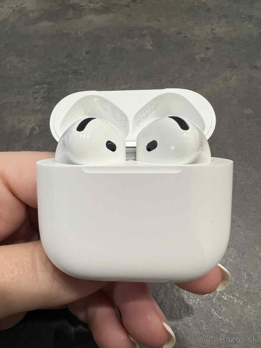 Apple AirPods 4 ANC nové - 2