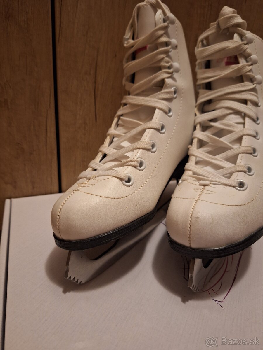 Dievčenské korčule - 2