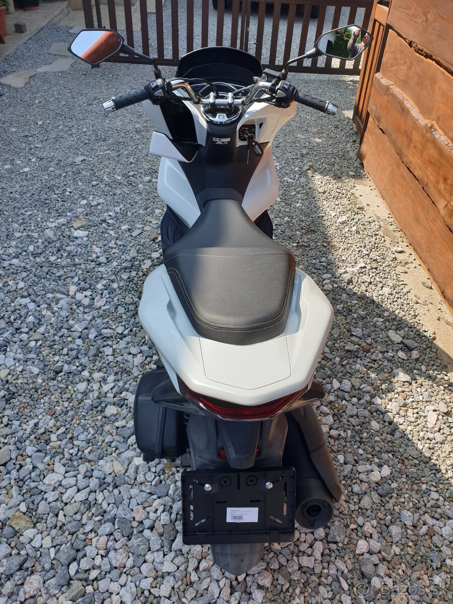 AKCIA Predám Honda 125 PCX ABS - 2
