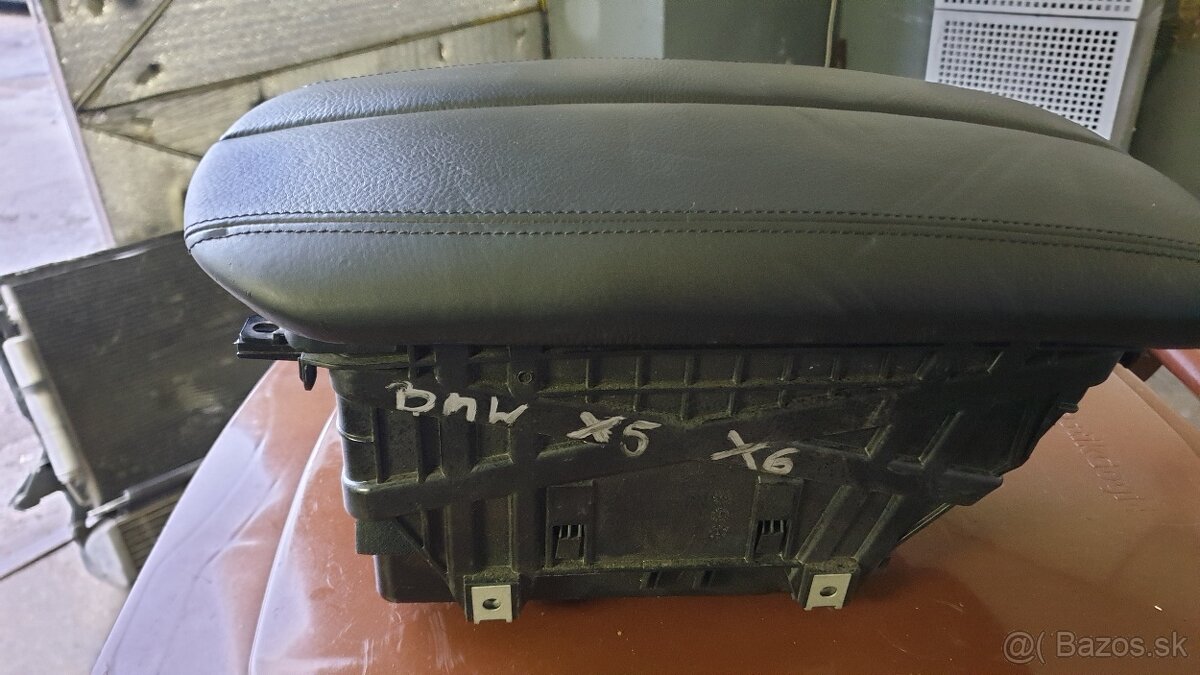 Lakťová opierka BMW X5-X6 - 2