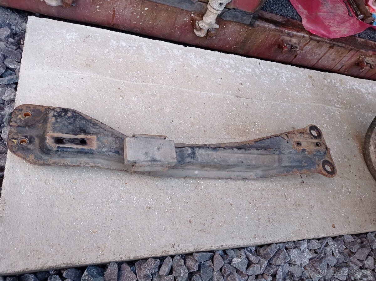 Priečka napravnice sx4 - 2