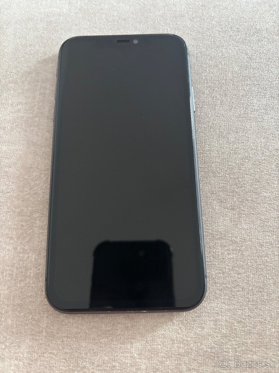 Apple iPhone 11 cierny 128GB - 2