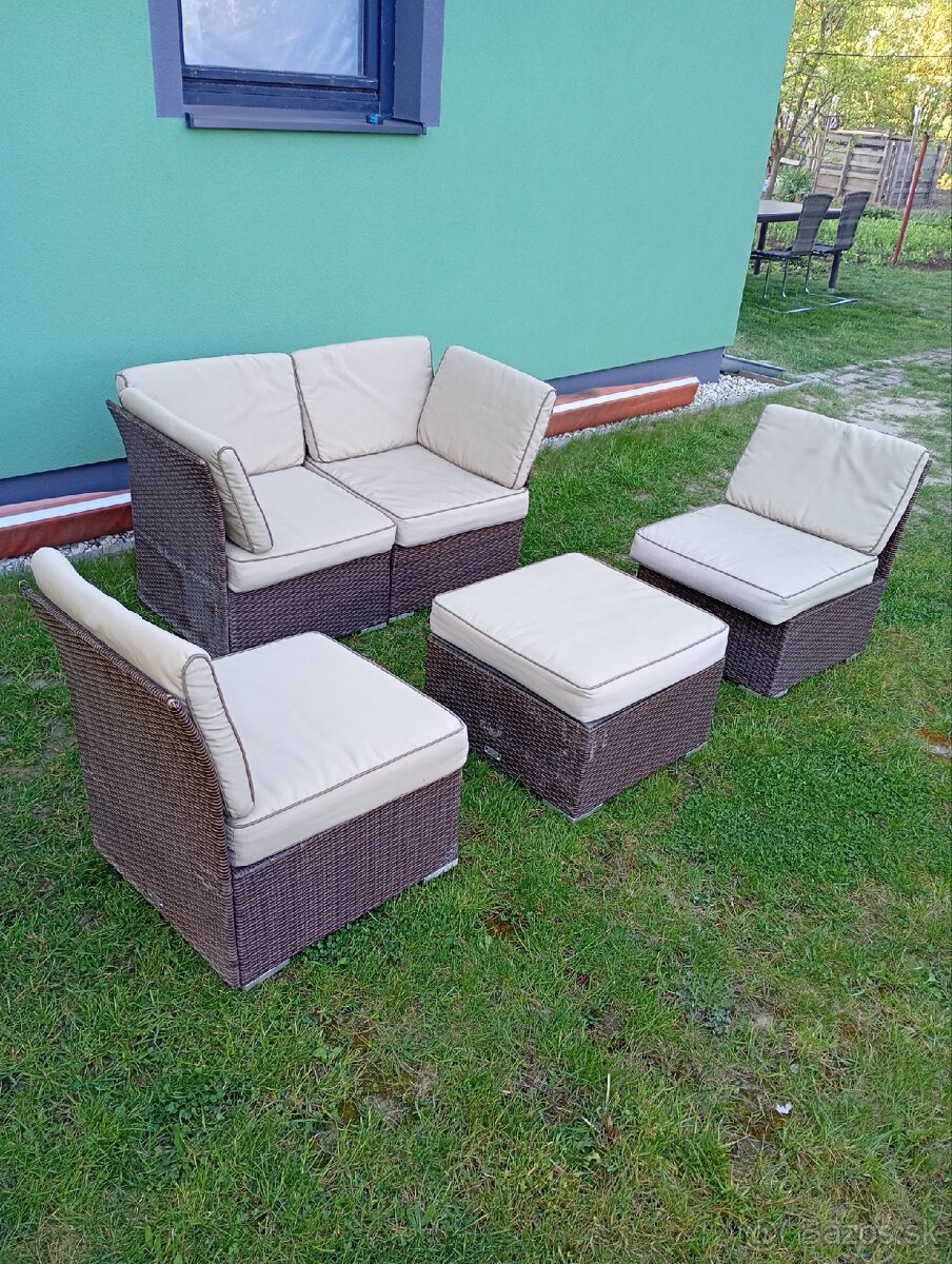 Ratanove sedenie - 2