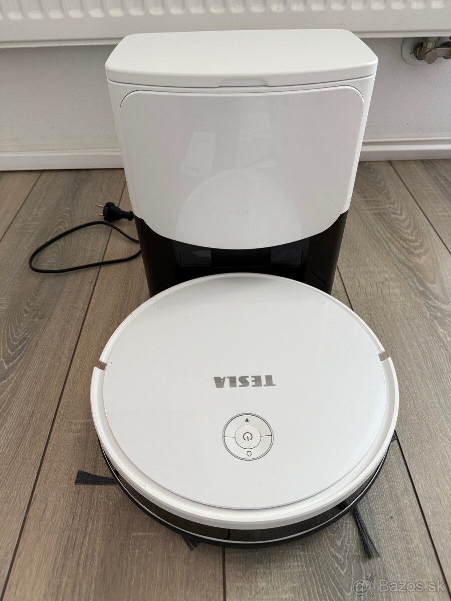 Robotický vysávač Tesla - 2