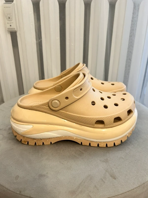 Crocs Classic Mega Crush Clog 37 - 2
