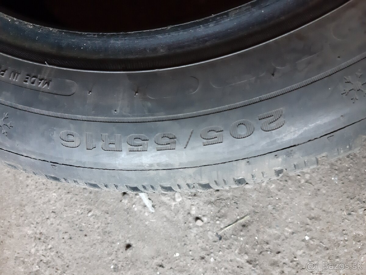 Zimne Dunlop 205/55 R16 - 2