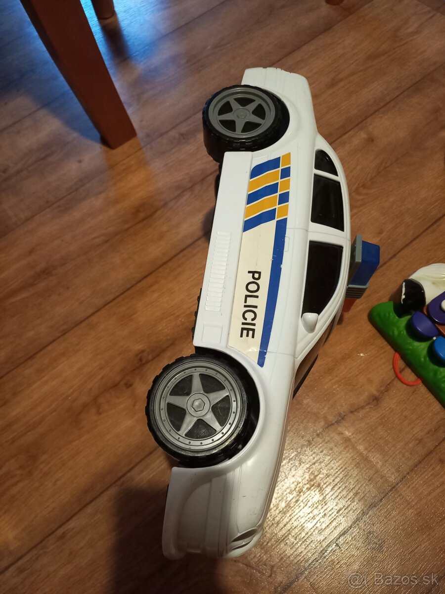 Policajné auto,blika,vydava,zvuky - 2